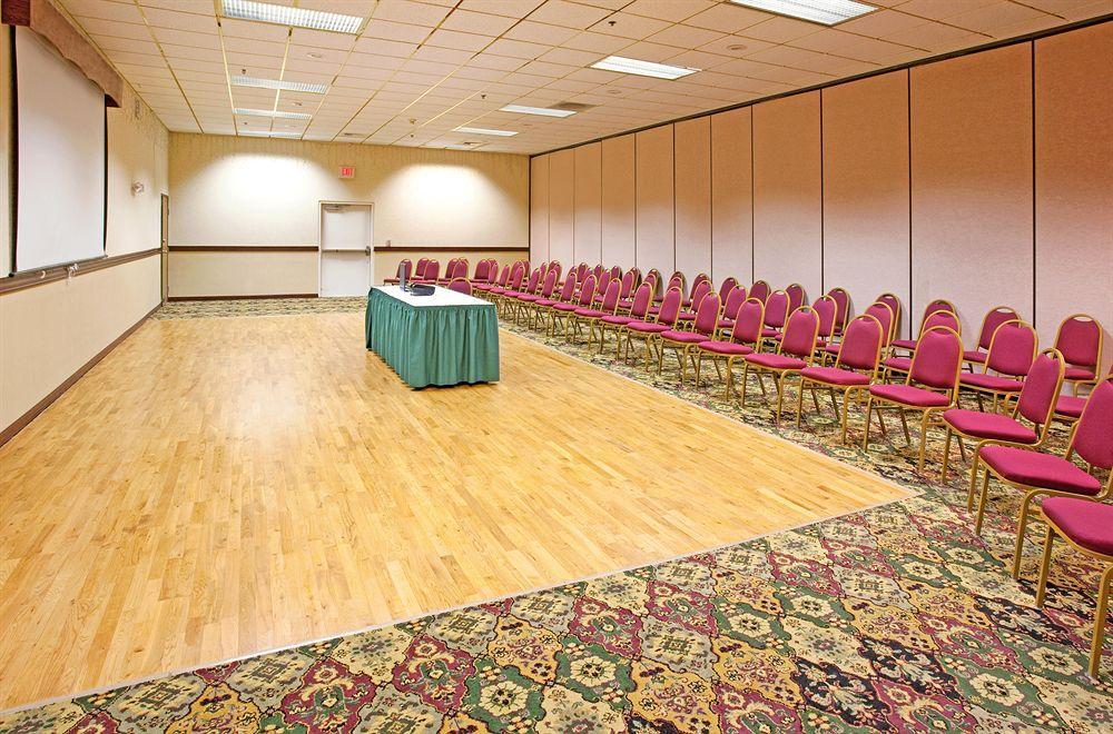 Country Inn & Suites By Radisson, Sidney, Ne エクステリア 写真
